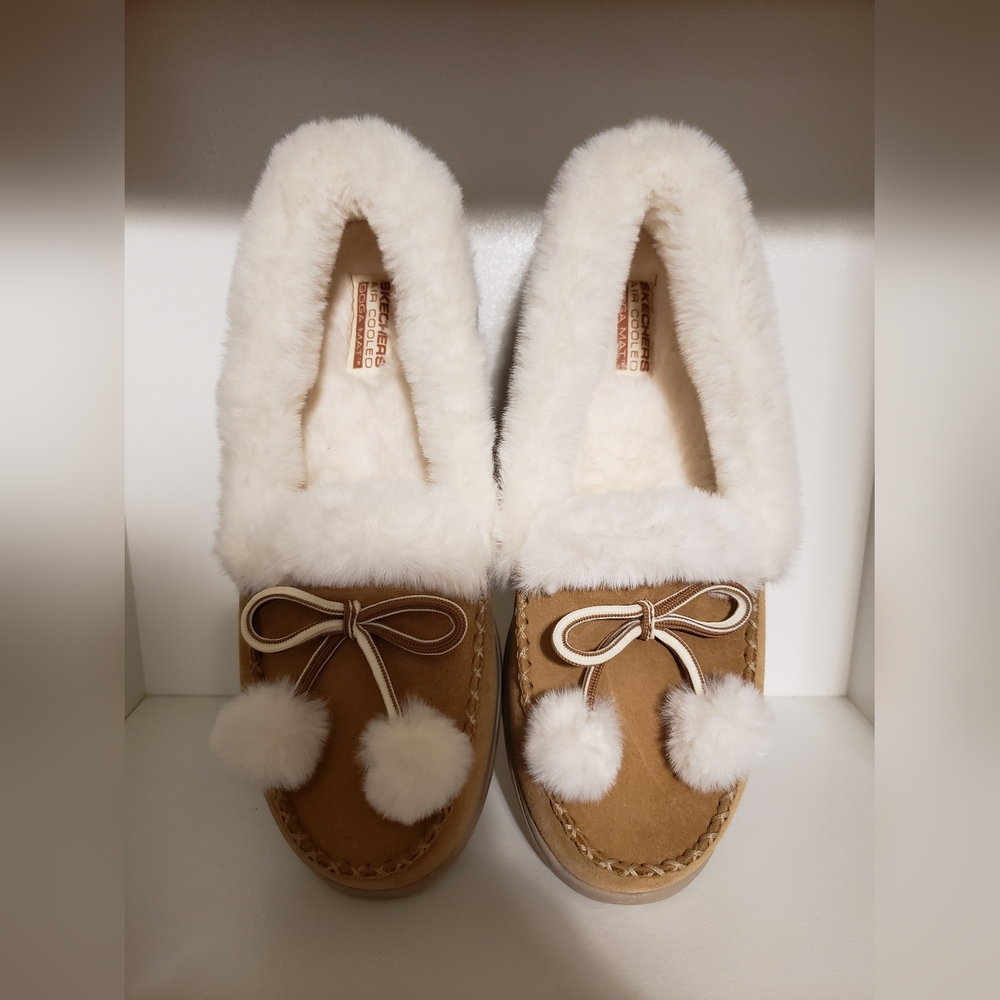 Skechers sz 8 warm and cozy